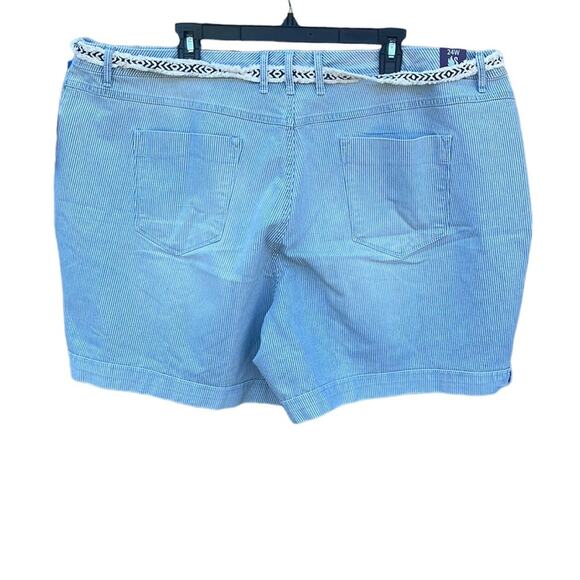 Gloria Vanderbilt blue & white striped shorts size 24W NEW - Picture 2 of 8